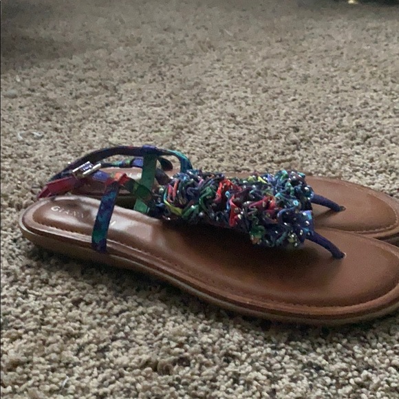Gianni Bini Sandals - Picture 2 of 3